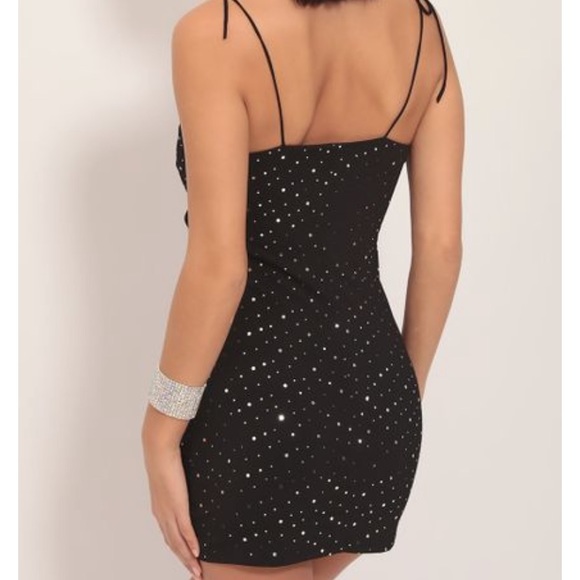 Lucy in the Sky- Joella Vertical Frill Dress - Picture 2 of 4